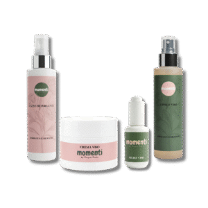 Bundle skincare rigenerante Momenti con Latte Detergente, Tonico Viso, Siero Viso e Crema Viso al Dianthus Barbatus per nutrire, illuminare e rigenerare la pelle.